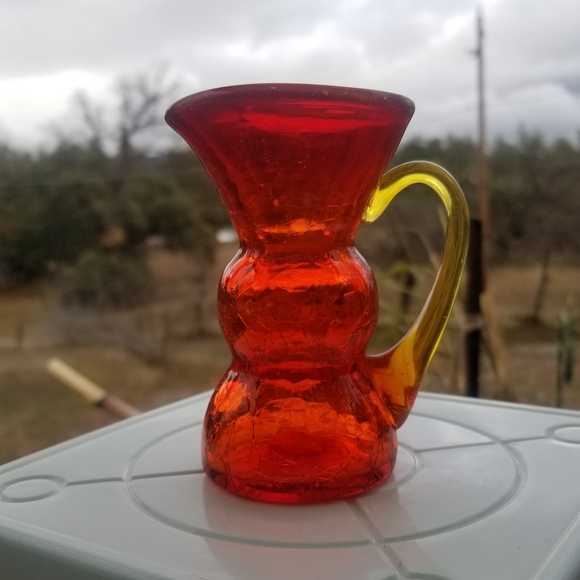 Vintage miniature handblown crackled glass vase pitcher brigh orange with amber - Picture 11 of 12